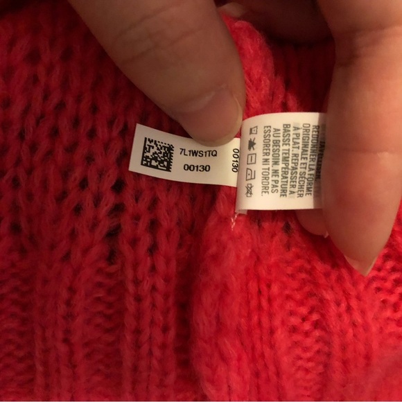 NWOT Aerie Hot Pink Cable Knit Oversized Sweater - Picture 7 of 10
